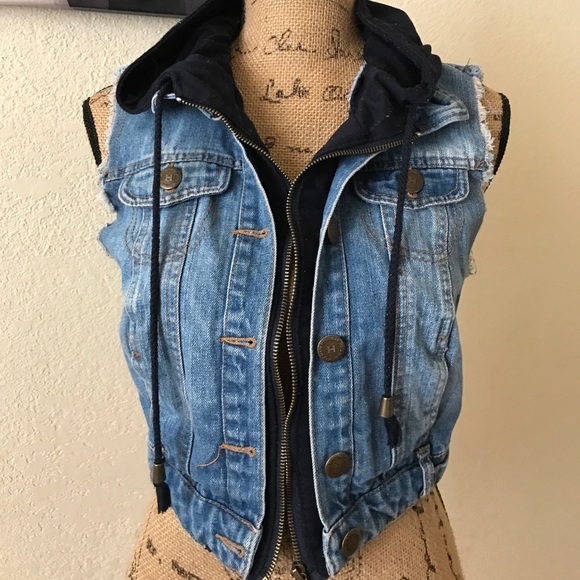 Highway Jeans Jackets & Blazers - Blue Jean sleeveless Jacket❤️
