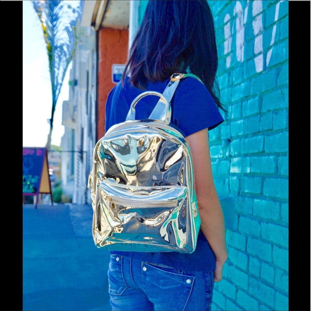 Mirrored metallic backpack 🎒