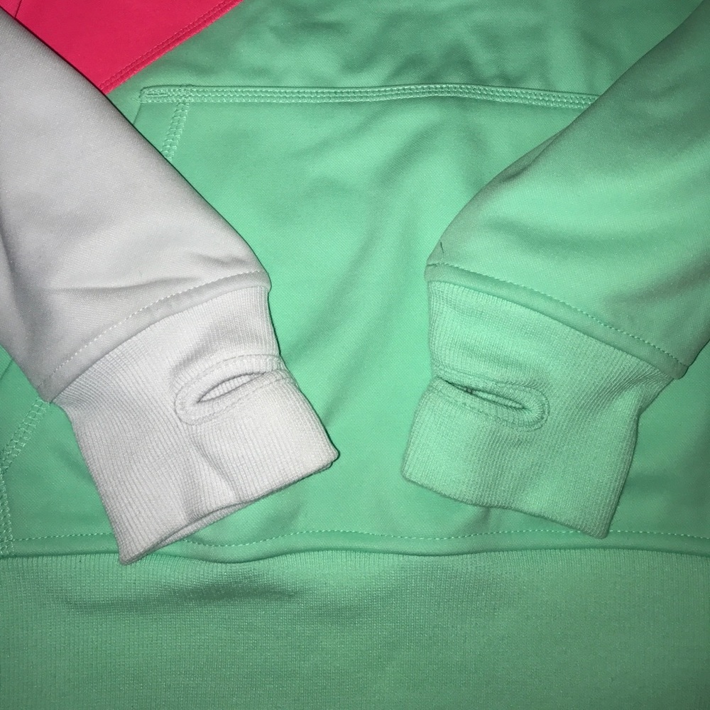 SOLD❌Zumiez hoodie🌸 - Picture 4 of 6