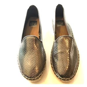 DV by Dolce Vita 7.5 medium Espadrilles silver