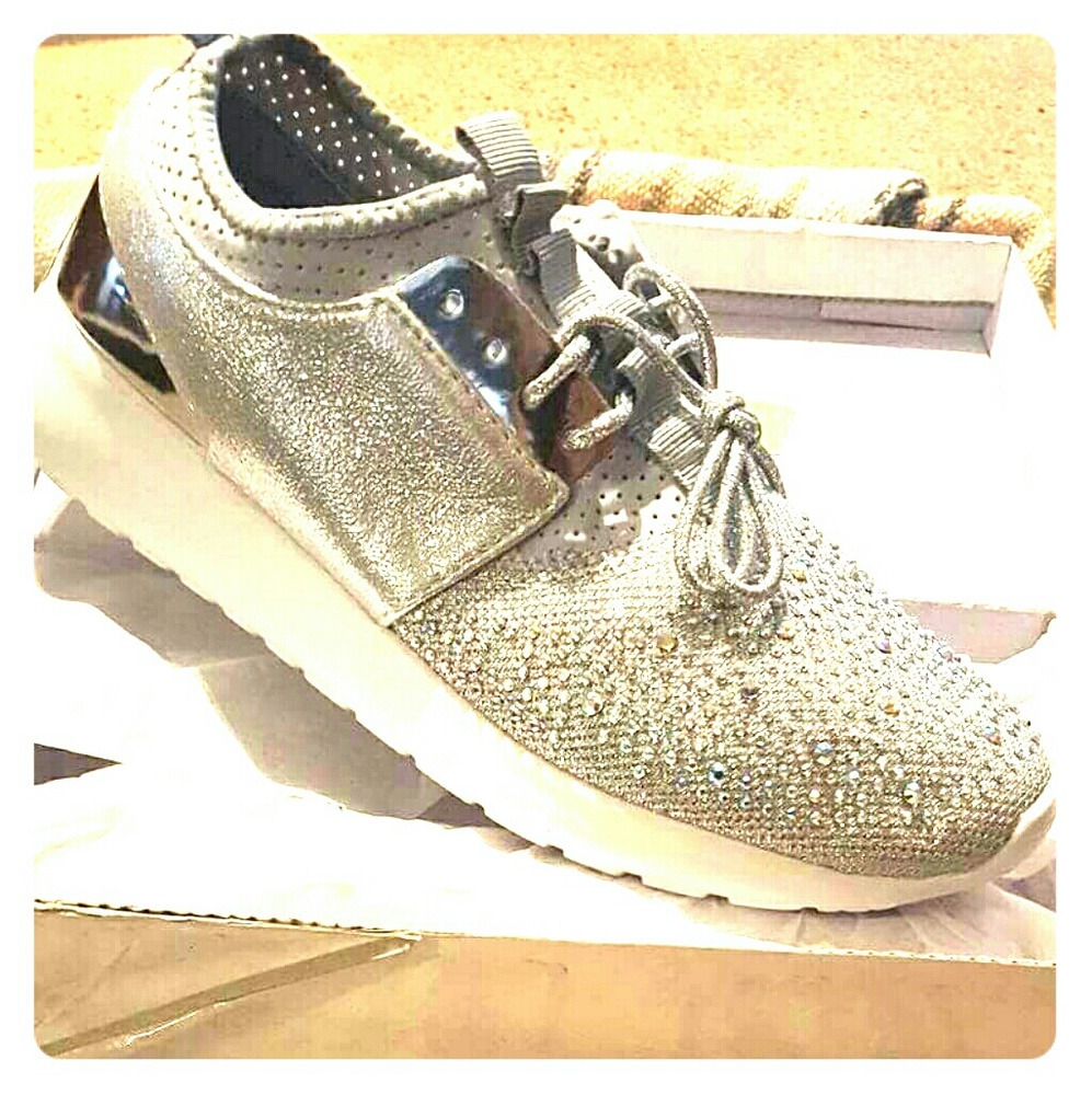 Boutique tennis shoes