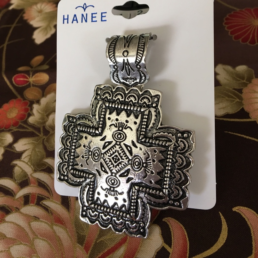 Silvertone cross with removable bail western style