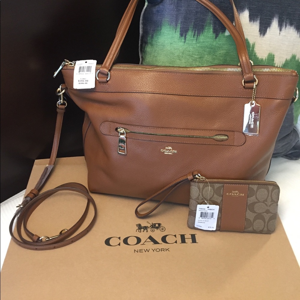 Coach "Tyler" Tote Bag/Crossbody and wristlet NWT!