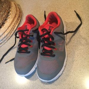 Kids Nike Flex 2014 size 12C