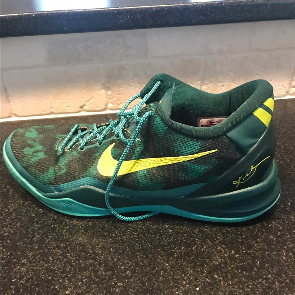 Nike Kobe 8's (VIII) Rare Green / Yellow Colorway!
