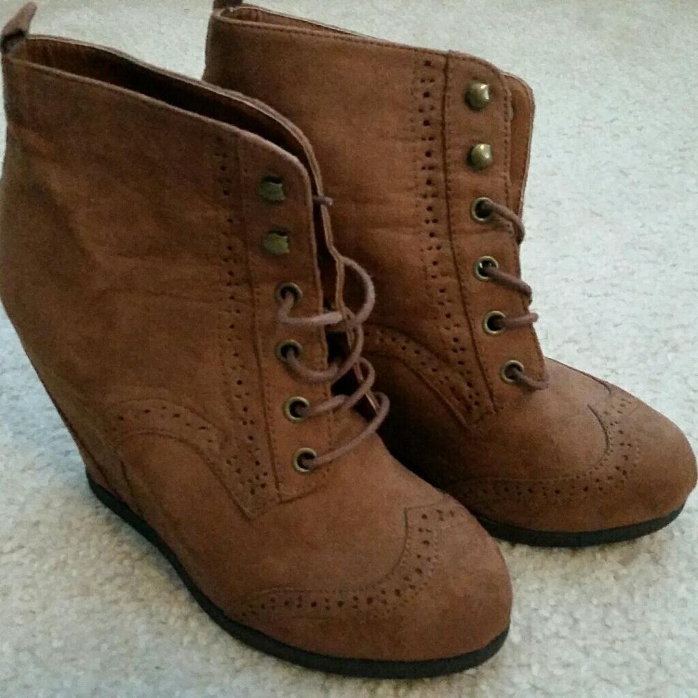 Merona tan suede wedge booties