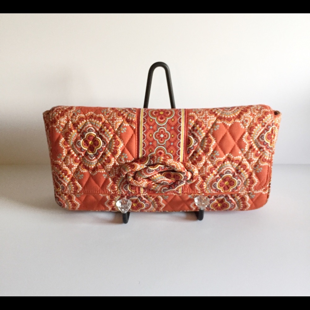 Vera Bradley clutch