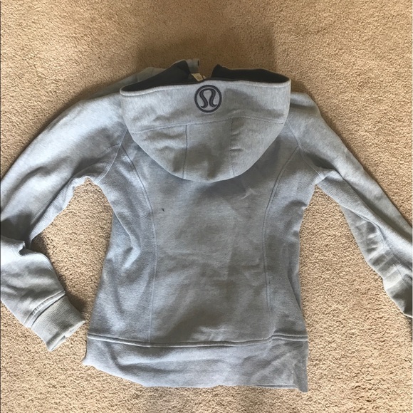 Purple lulu hoodie - Picture 2 of 4