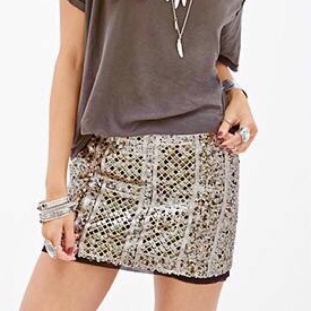 Black & Gold Sequin Skirt ✨