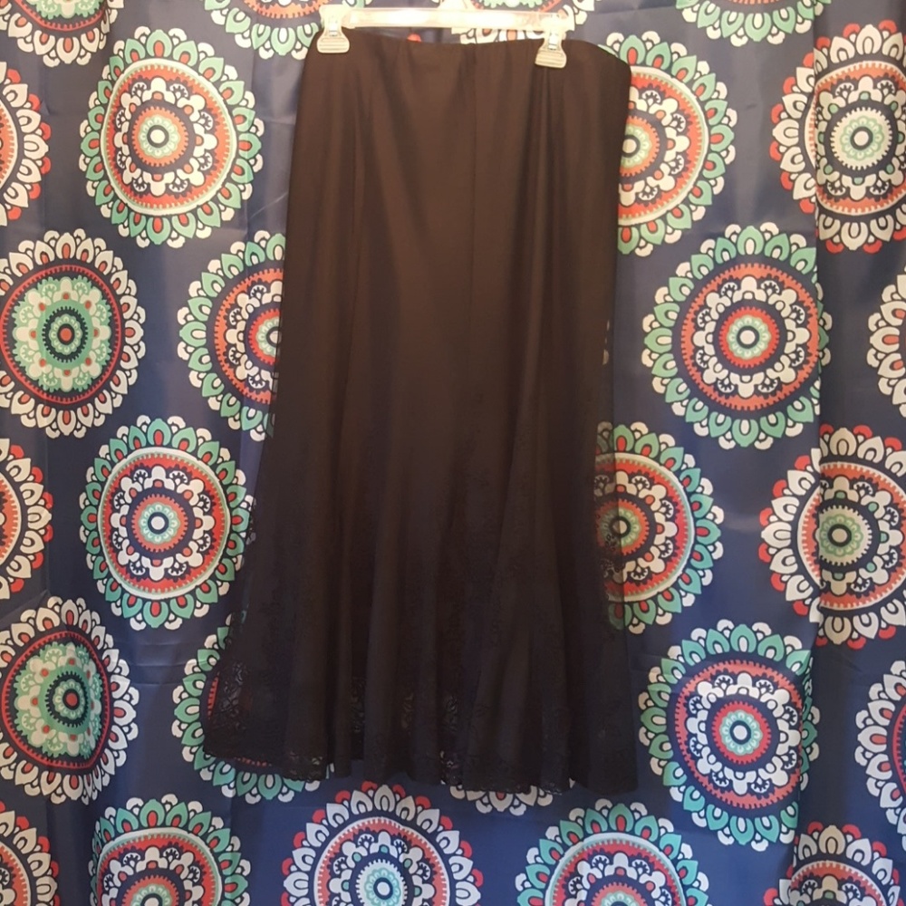 Black skirt