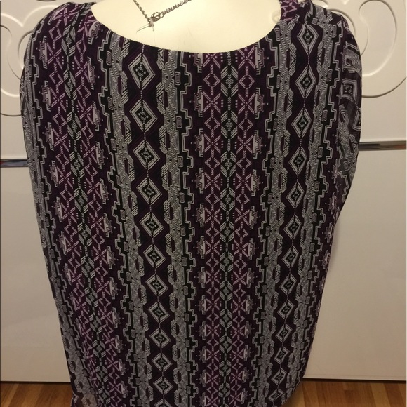 AGB Blouse With Tank and Necklace WOMEN size - Picture 4 of 4