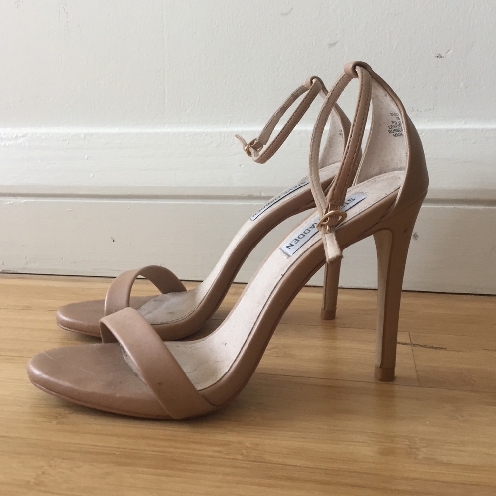 Steve Madden Nude Sandal Heel