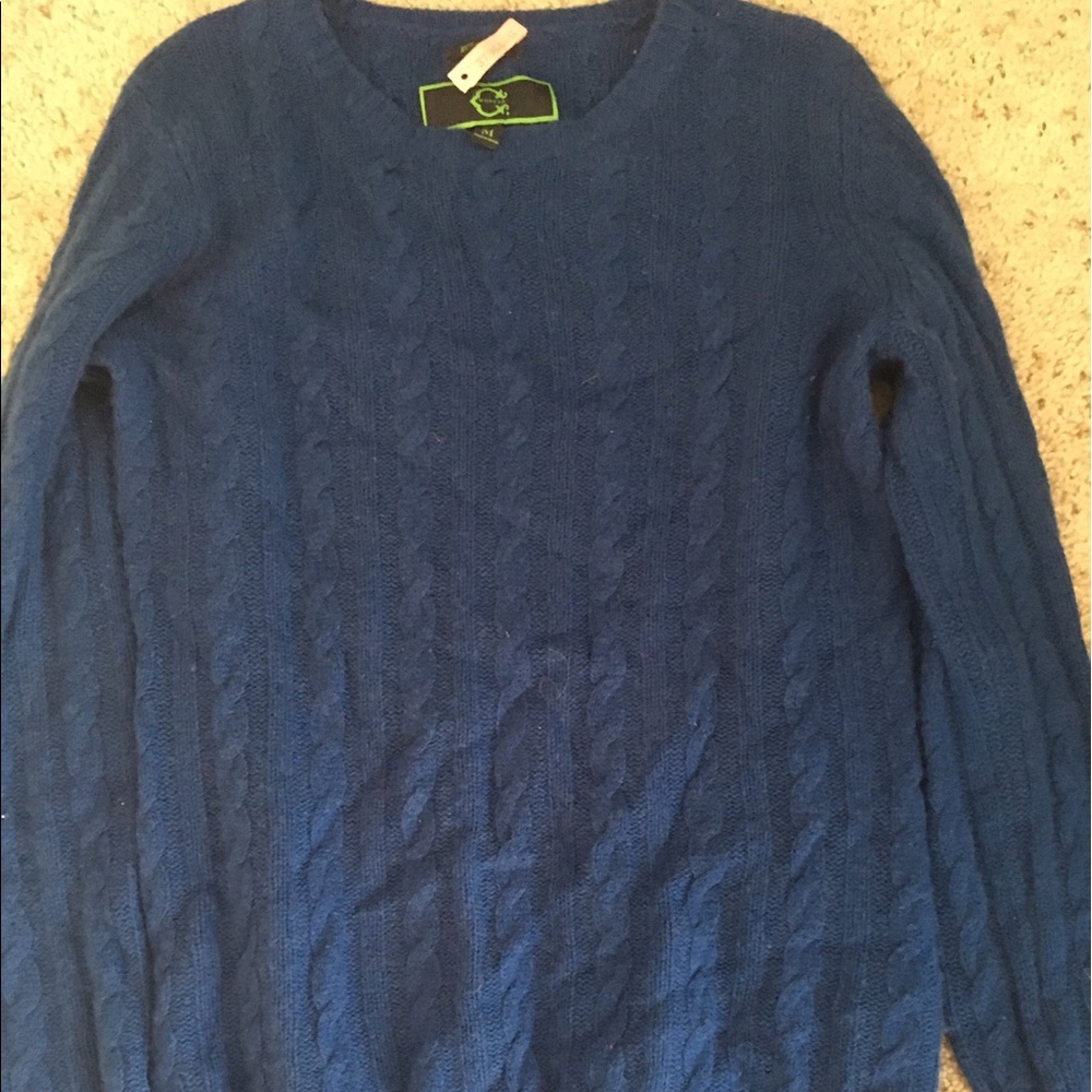 100% Cashmere sweater