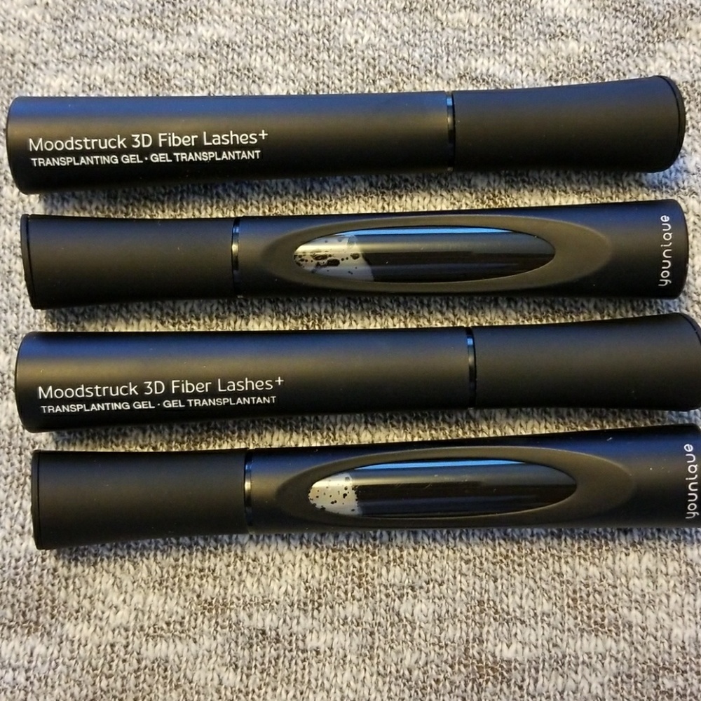 (2) Moonstruck 3D Fiber Lashes+Transplanting Gel