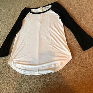 Three quarters length shirt