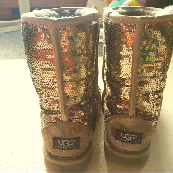 🌟UGG gold/metallic sequined boots - Picture 5 of 5