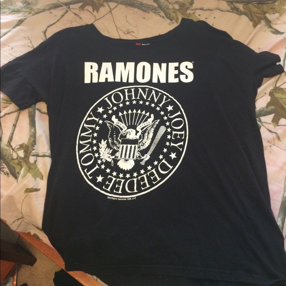 Ramones tee