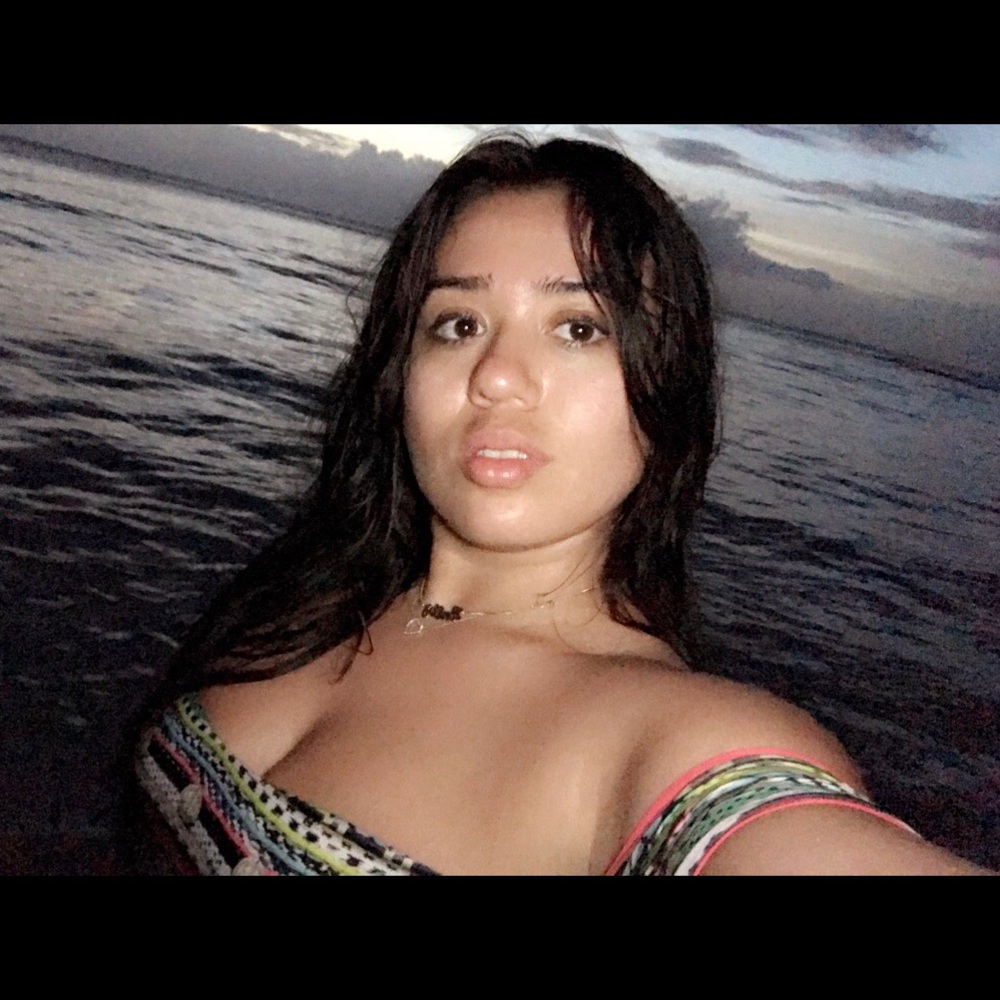 Meet your Posher, Anlly