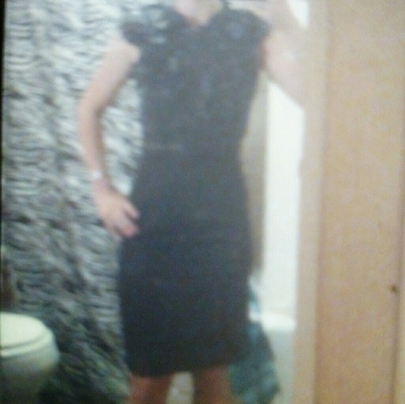 Beautiful black dress - Picture 5 of 6