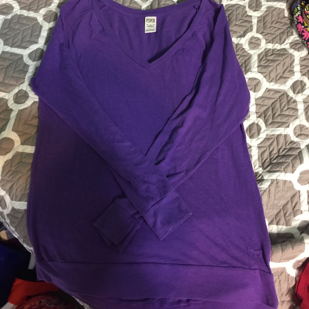 Long sleeved VS top