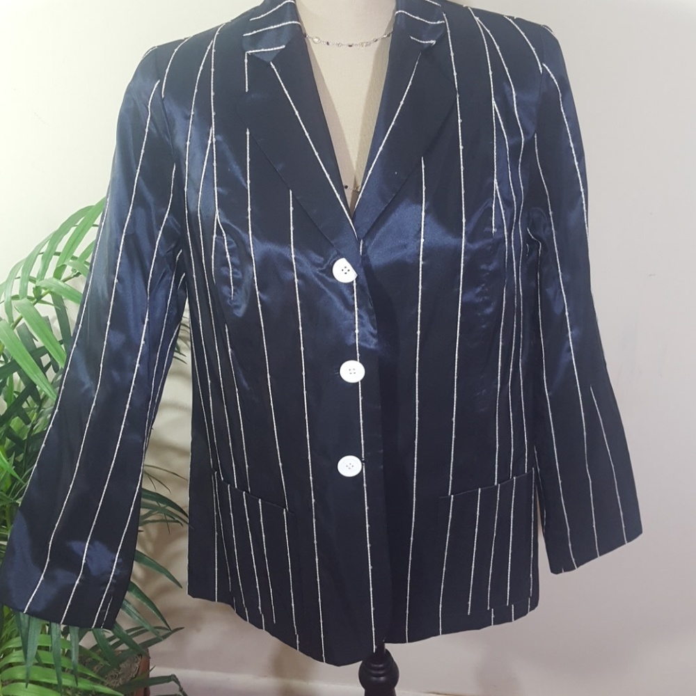 Milli Striped Blue más white Jacket. Size 12