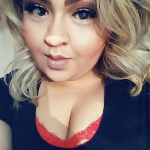 Meet your Posher, Mireya