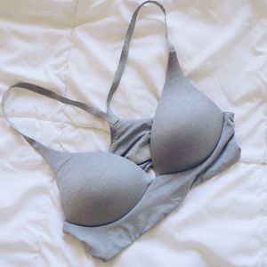 VICTORIA'S SECRET NWOT Light Gray Racerback Bra