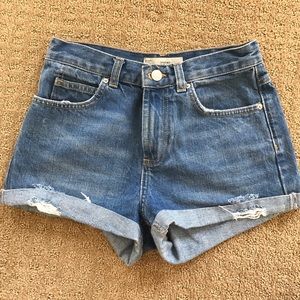 TOPSHOP MOTO ROSA Denim Cuffed Shorts