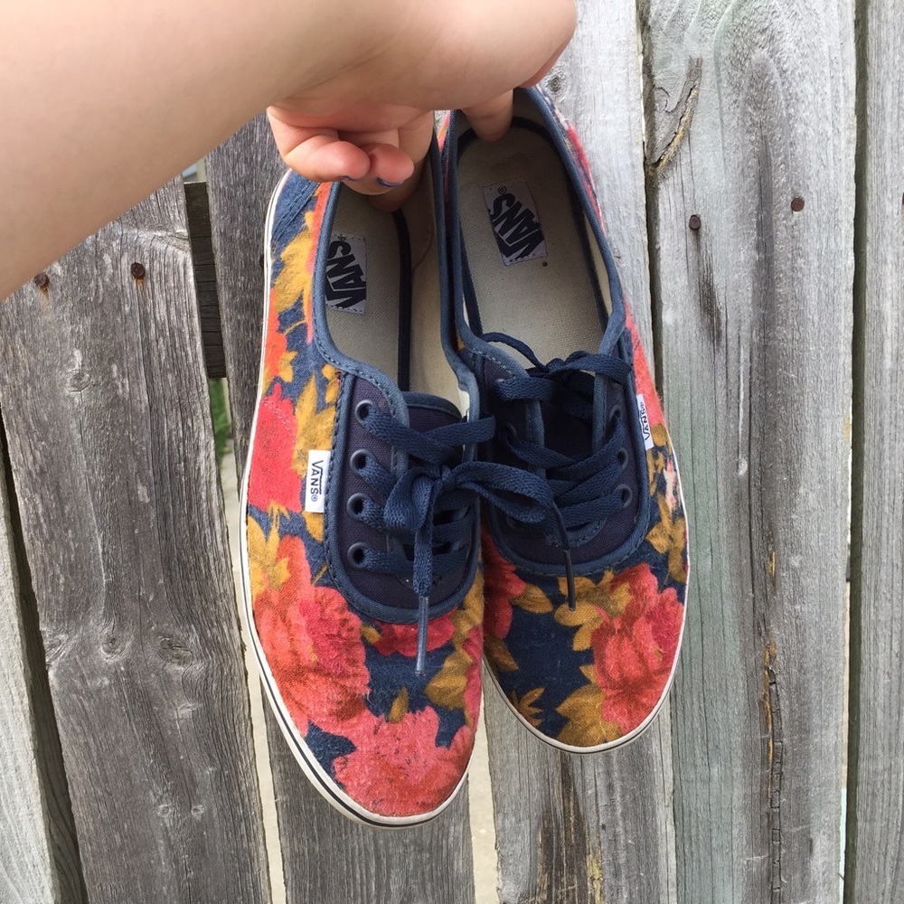 RARE Blue Floral Thin Sole Vans