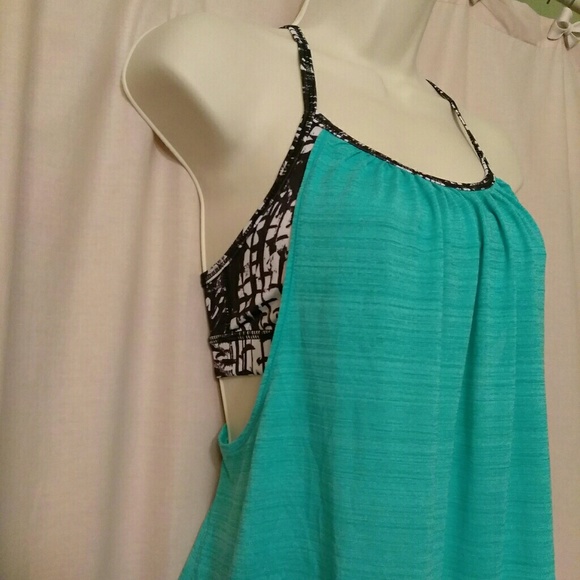 Zella Built in Bra Yoga Tank - Picture 3 of 5