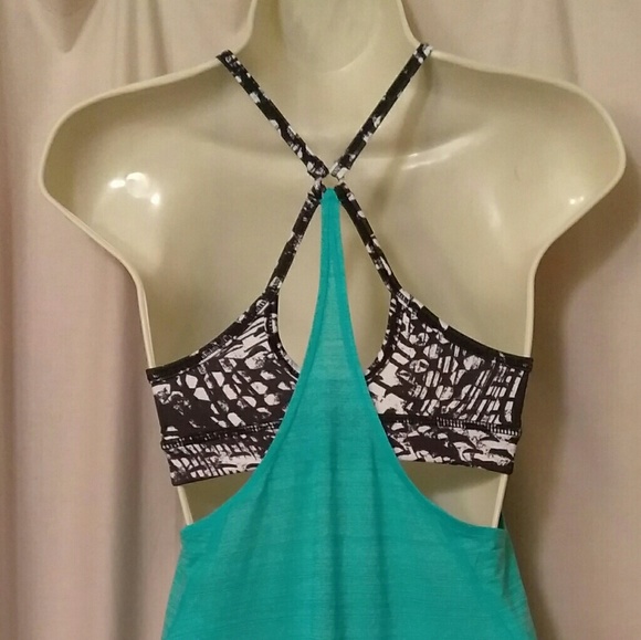 Zella Built in Bra Yoga Tank - Picture 4 of 5