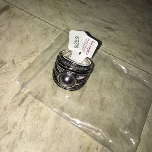 Lia Sophia ring size 9