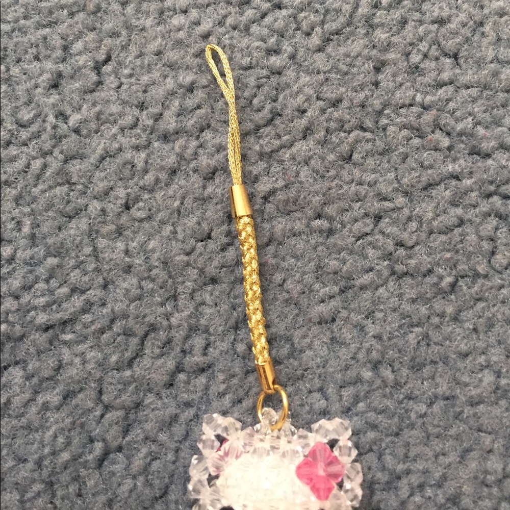 HANDMADE HELLO KITTY Cell phone charm/keychain - Picture 3 of 3
