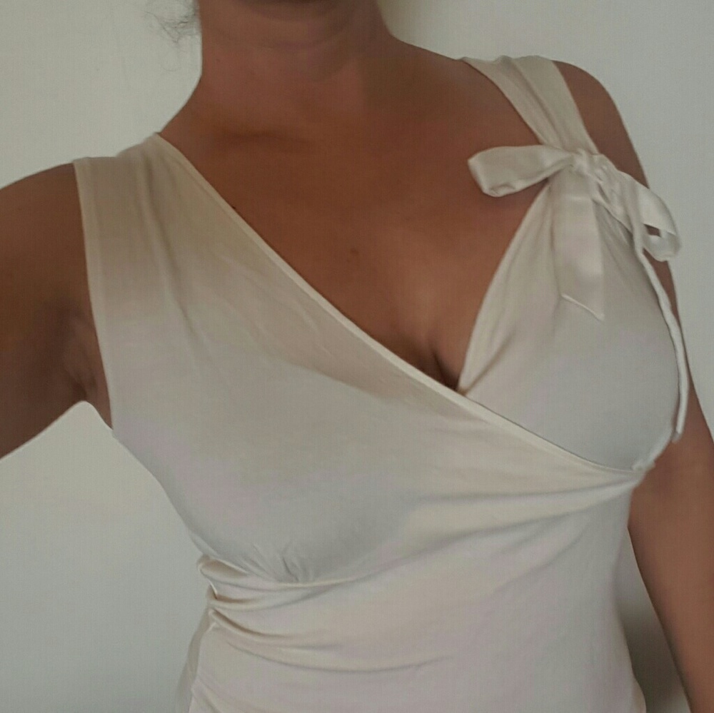 Cute Sleeveless Top with Bow