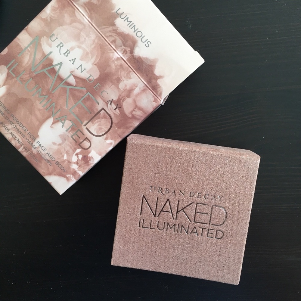 Urban Decay Naked Illuminated in "Luminous"