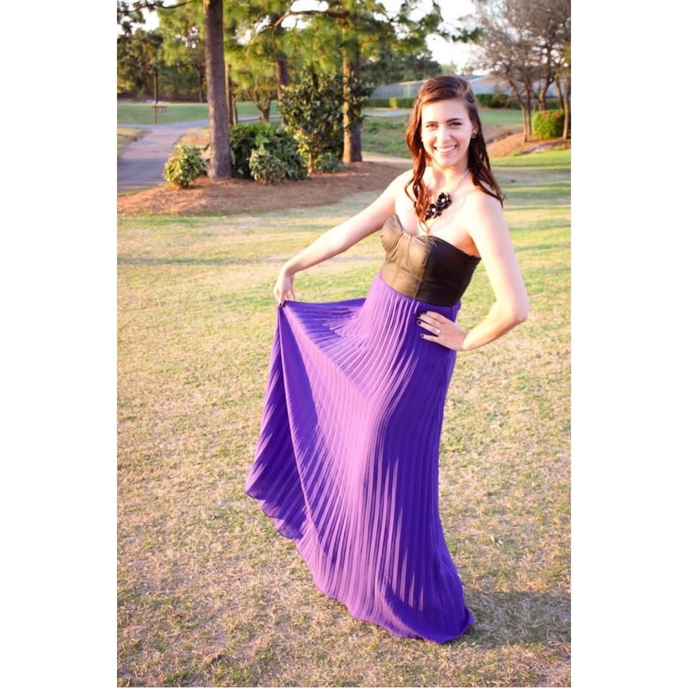 Leather & pleated strapless maxi 💜