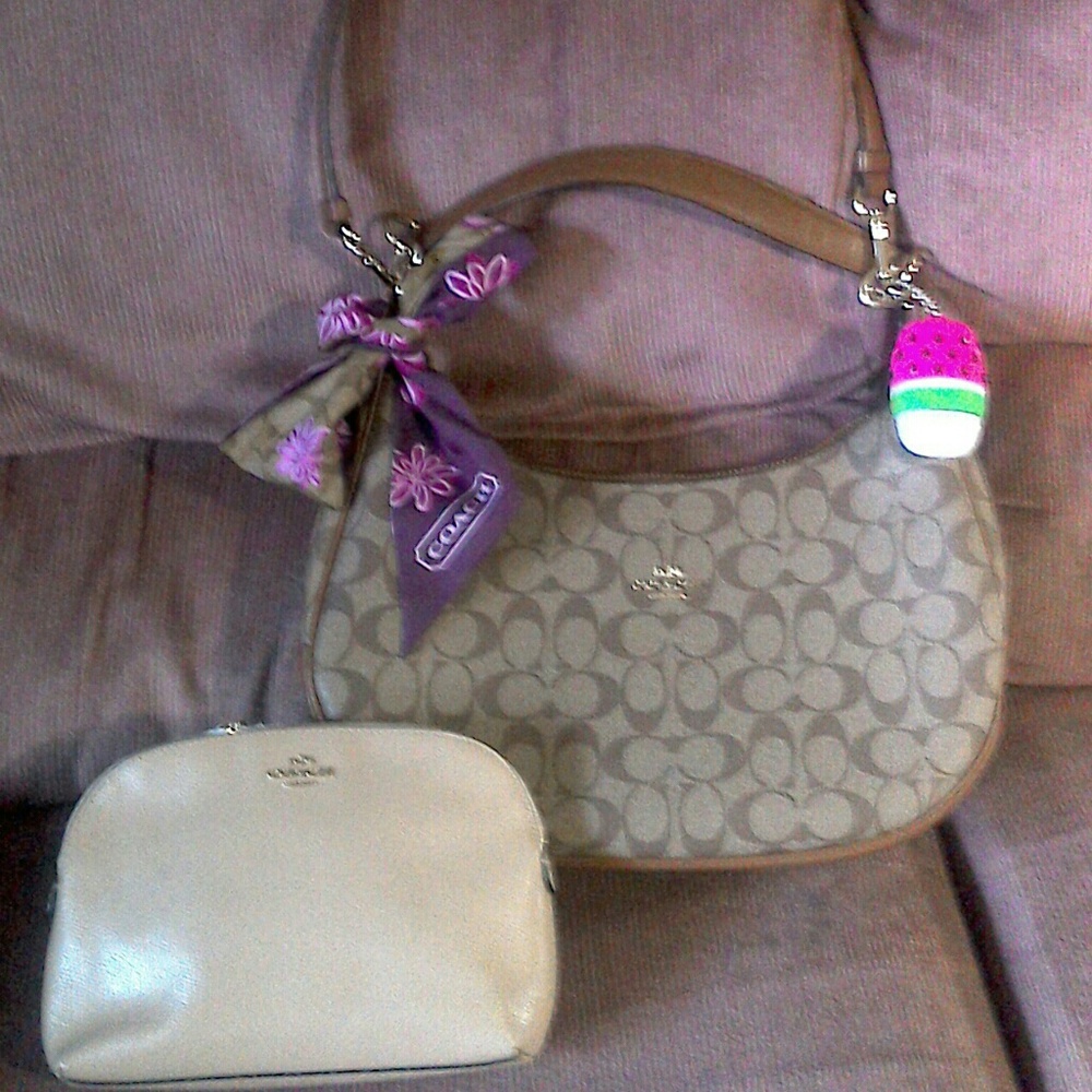 Coach harley with scarf and cosmetic case!