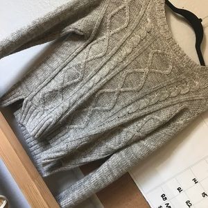 Grey long sleeve shirt