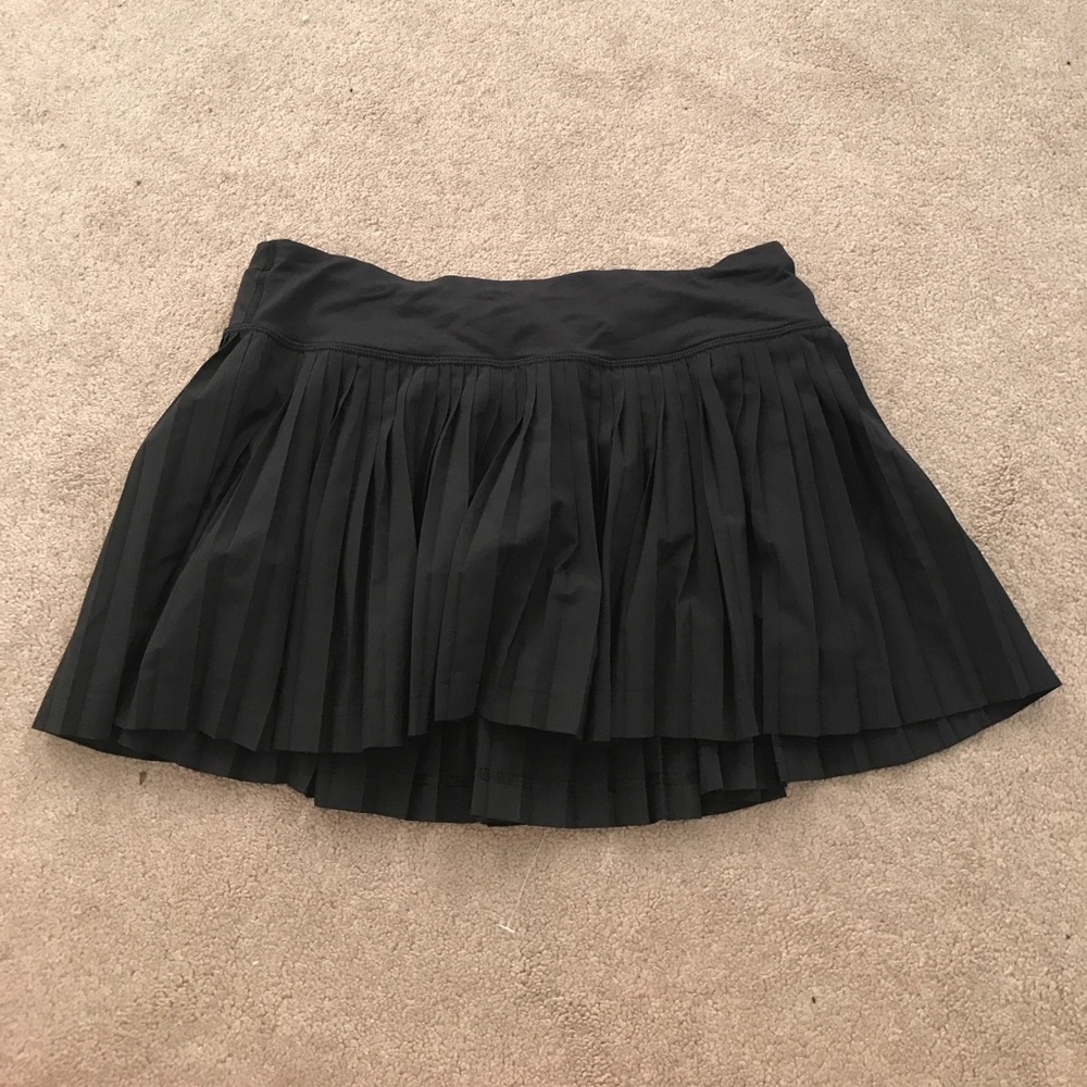 Lululemon pleated skirt