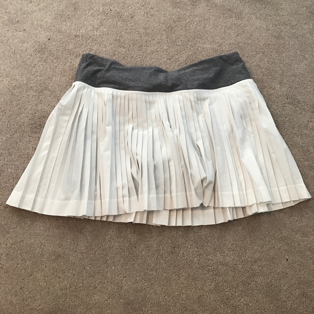 Lululemon pleated skirt