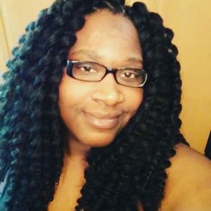 Meet your Posher, Dora