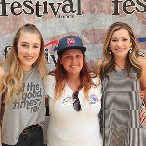 Meet your Posher, Cera