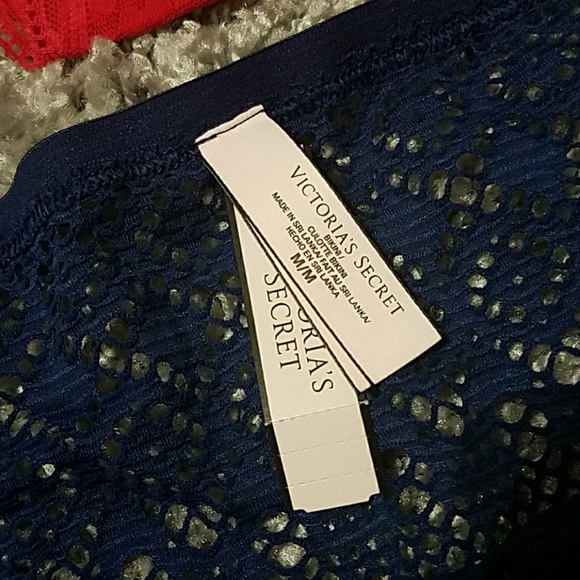 Ⓜ️NEW!!! 2 VS Sheer Bikini Panties - Picture 4 of 6