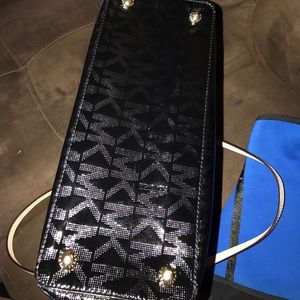 Michael Kors Bags - Michael Kors Purse Authentic Michael Kors Bags - Michael Kors Purse Authentic