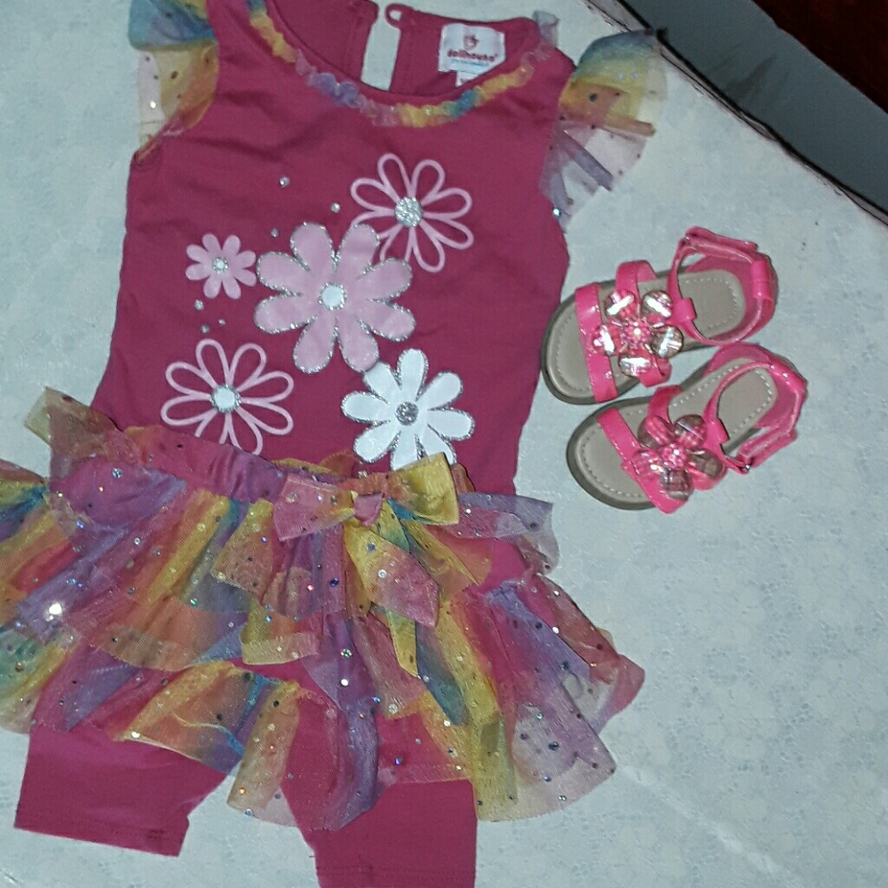 Dollhouse Outfit 6 to 9 months + Sz 3 Sandels