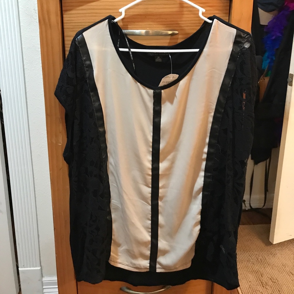 Forever 21 Plus Knot Top