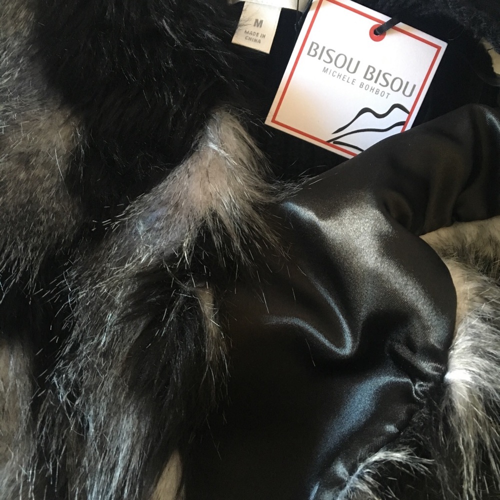 BiSoU Bis0u BeAuTifuL FuR VeSt - Picture 6 of 11