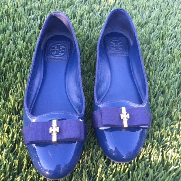 SOLD Tory Burch flats - Picture 3 of 4
