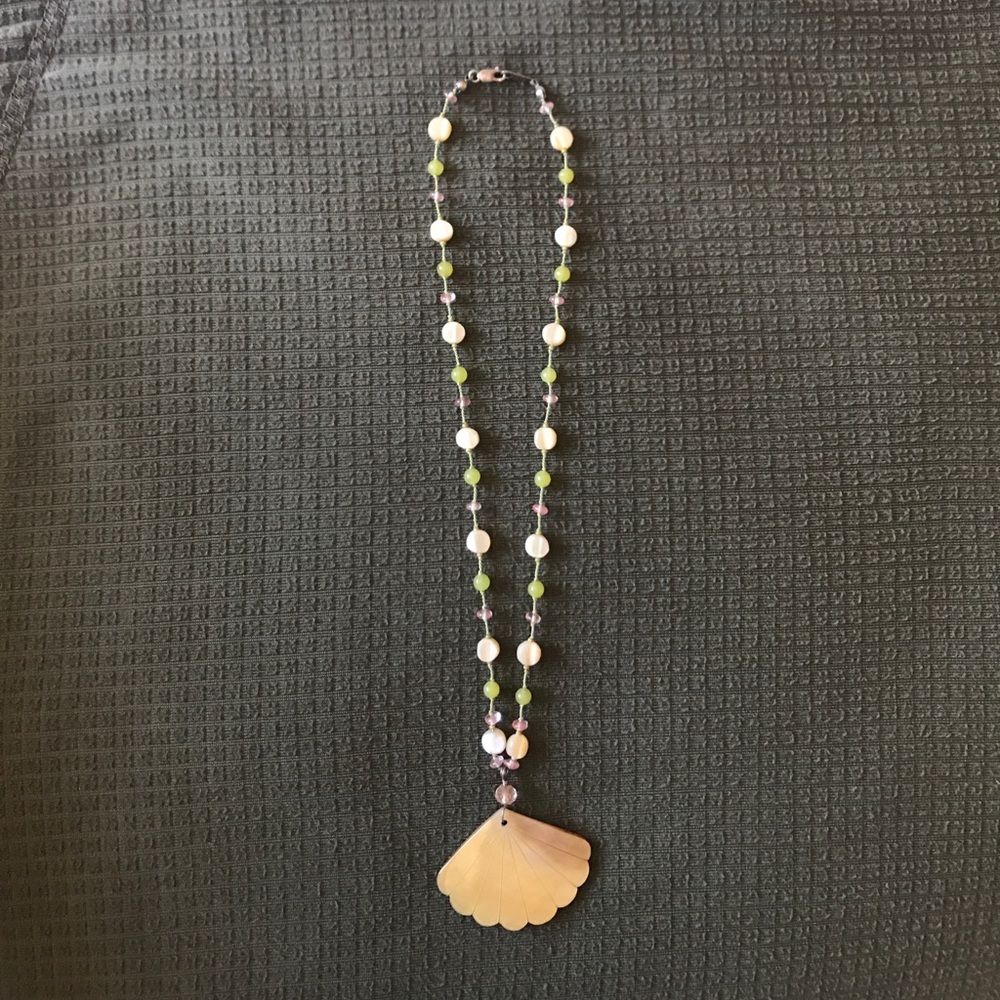 Women's Mother of Pearl Necklace