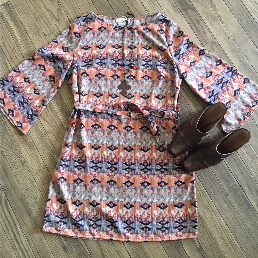 Boutique Aztec dress🎄🎁